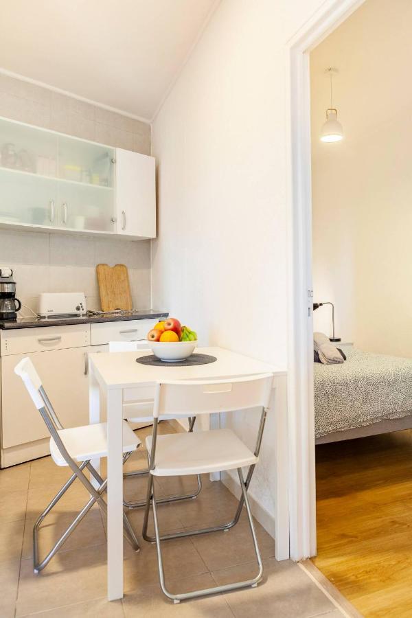 Relax In Lisbon For 4 People With Terrace And Parking Apartment Exterior foto